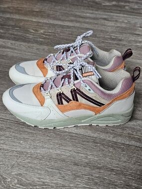 B8 karhu fusion 2.0 Mens Size 7,5 Pre-owned top condition.